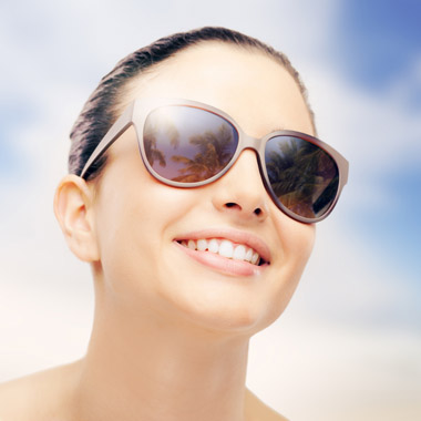 100% UV szűrős, napszemüveg a Te dioptriádban, választható kerettel