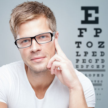 Hogy TELJES legyen a kép: Komplett szemüvegkészítés, műanyag, réteg kezelt lencsével, vizsgálattal...