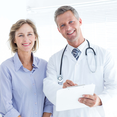 Nőgyógyászati szűrés főorvostól fiatal lányoknak is: citológia + kolposzkópos méhnyakszűrés + emlővizsgálat + kismedencei ultra