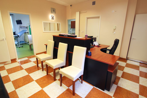 Corvin főorvosi kardiológiai csomag: Alapvizsgálatok + Szívultrahang (ECHO) + Nyugalmi EKG + Terheléses EKG* + Kiértékelés, és konzultáció