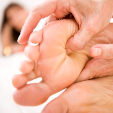 Felpezsdítő, gyógyító hatású reflexológiás talpmasszázs a Benyovszky Orvosi Központban