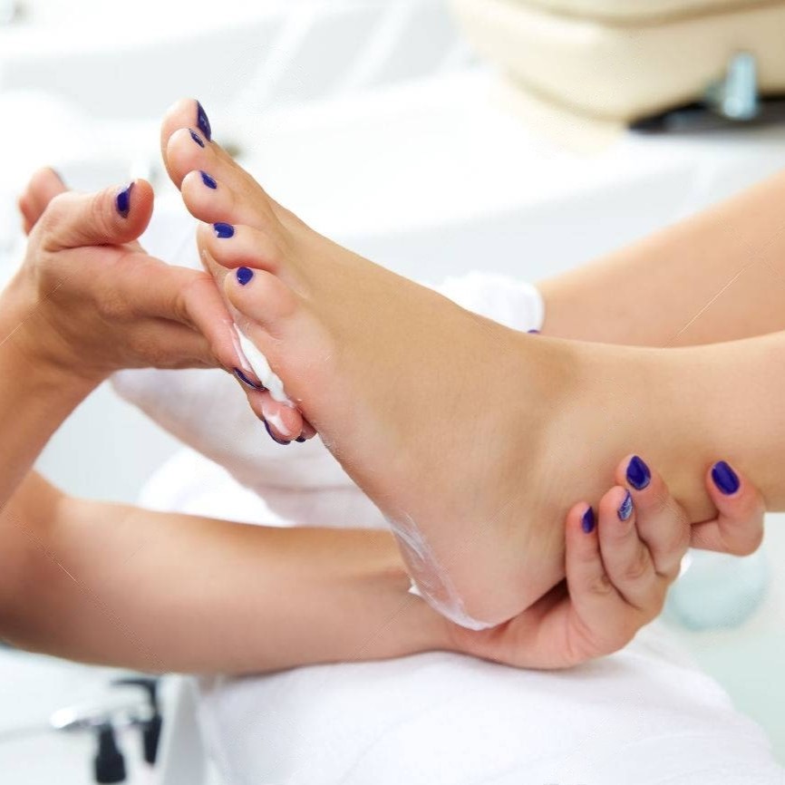 Callux 4 lépéses professzionális pedikűr a babapuha talpakért a Lavender Centerben előleg