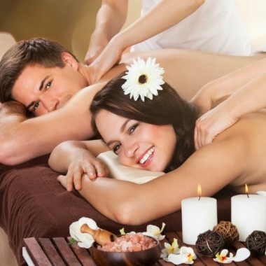 90 perces páros masszázs választható: almáspite-, csipkebogyó-, svédmasszázs