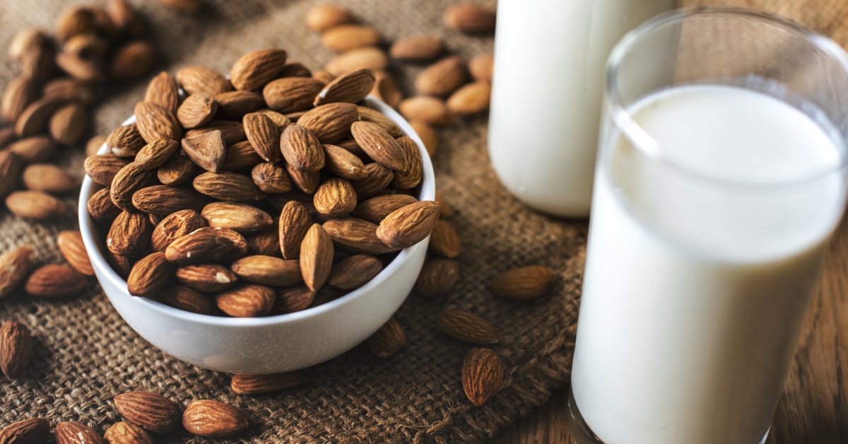 Növényi alapú tejek, és amiért érdemes ezeket kipróbálni... (Ráadás recept a cikkben!)